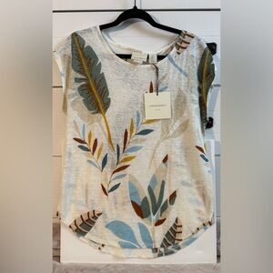 NWT Cynthia Rowley Leaf Print Tee - Cream and Blue